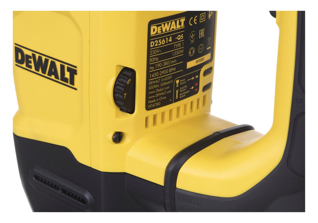 DeWALT D25614K-QS Rotary Hammer SDS Max 2900 RPM 1350 W