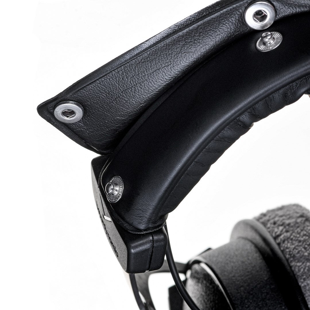 Beyerdynamic DT 770 PRO 250 Ohm Over-Ear Studio Headphones/ Black