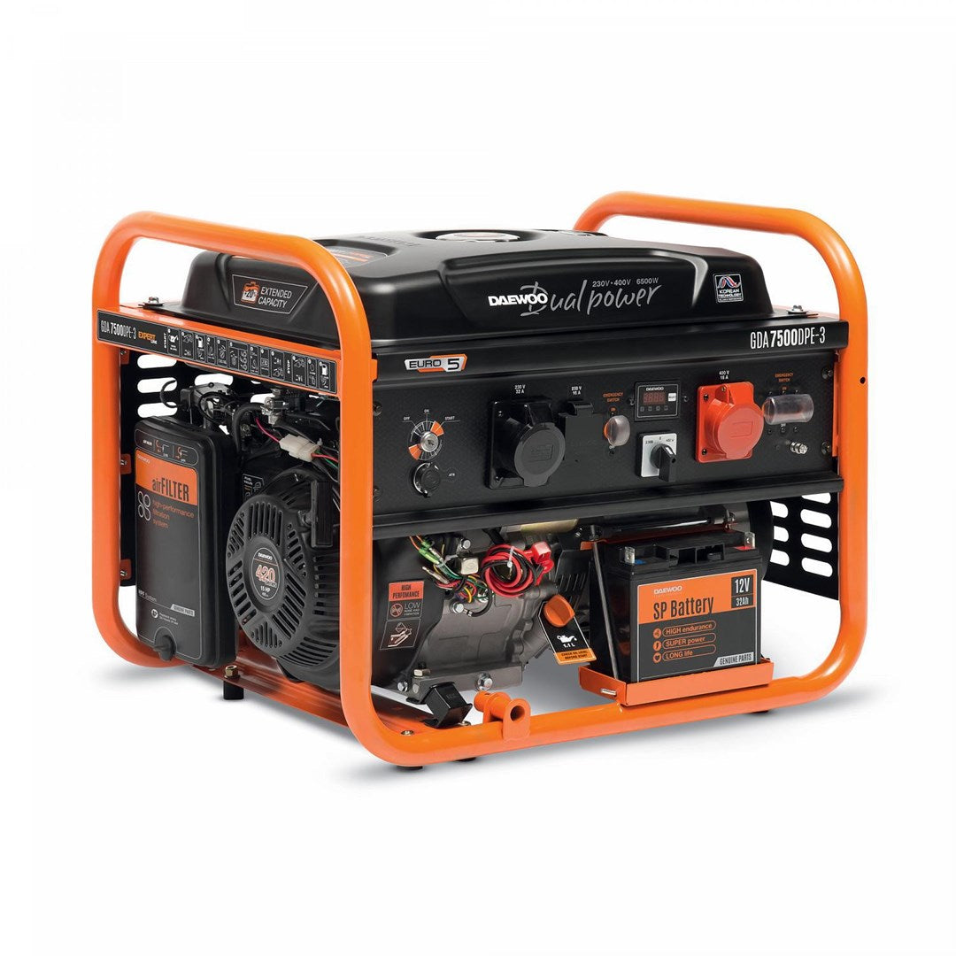Daewoo Engine-Generator GDA7500DPE-3 6000W Petrol House and Garden Generator