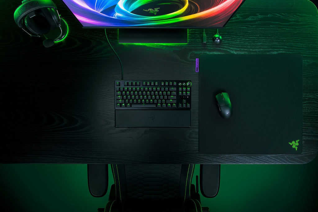 RAZER Gigantus V2 Pro Gaming Mouse Pad Black | Model 1325848