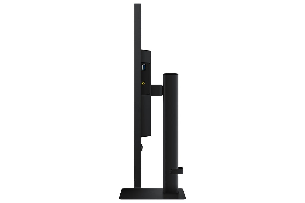 Samsung Monitor - 32" - 3840 x 2160 - 4K Ultra HD - LED - Black S70D