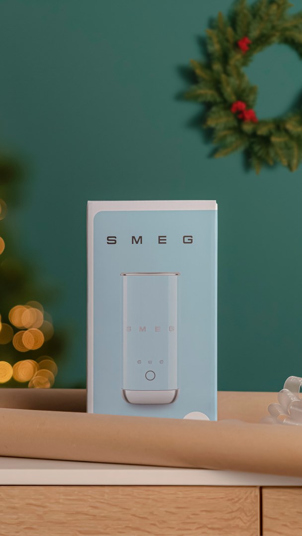 SMEG Automatic Milk Frother/Warmer 1300 g 145 mm x 280 mm x 145 mm Model MFF02BLEU