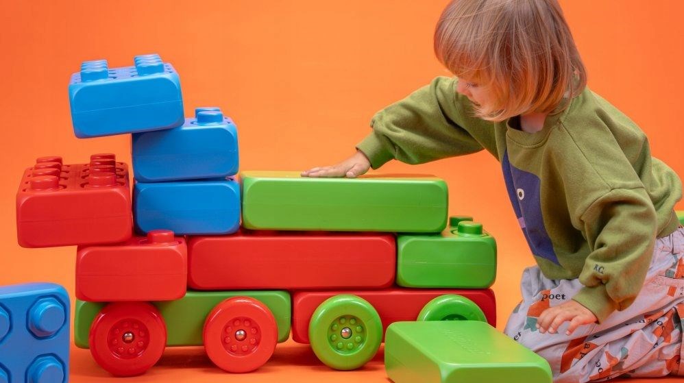 Building Blocks Bricks with Wheels 30 pieces