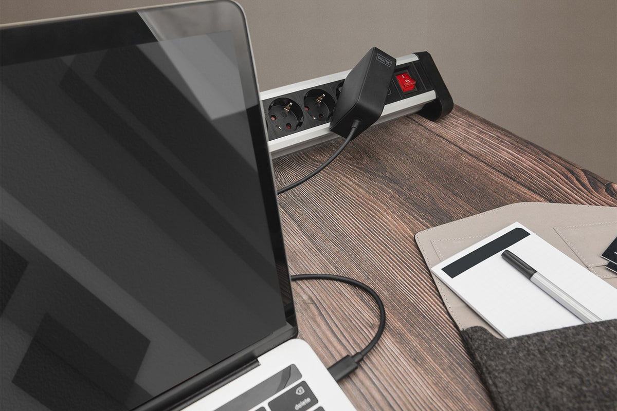 DIGITUS Indoor Charger 100W GaN for MacBook & Lenovo DA-10072