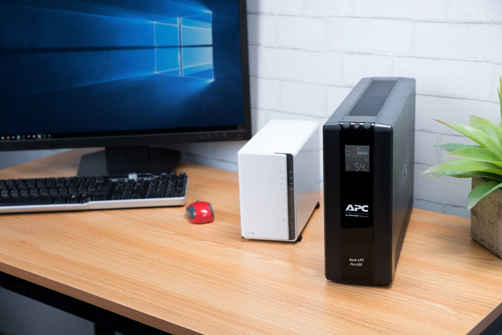 APC Back-UPS Pro BR650MI - UPS - 390 W