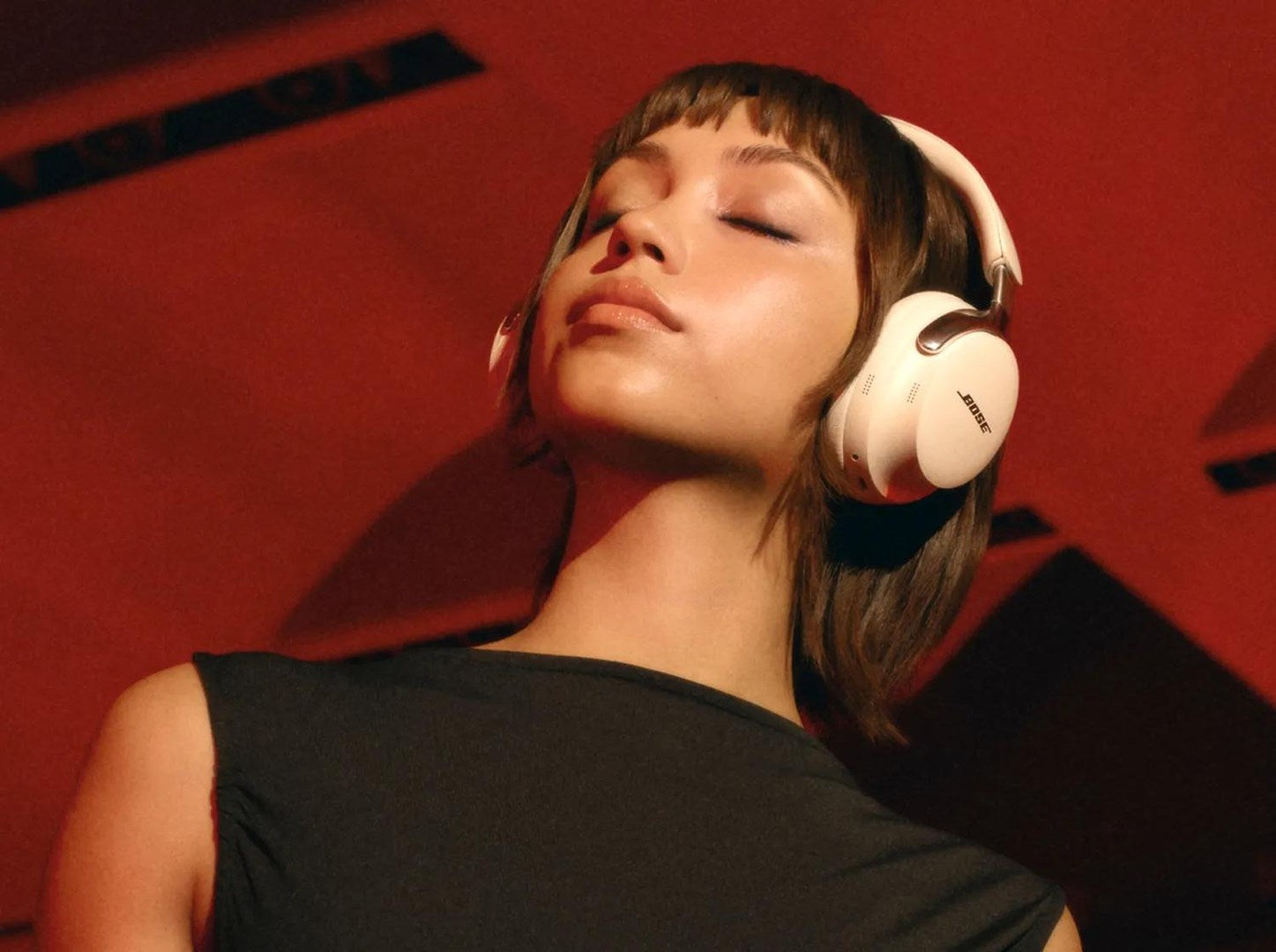 Bose QuietComfort Ultra (2nd Gen.) - Wireless Noise-Cancelling Over-Ear Headphones - White (890101-0200)