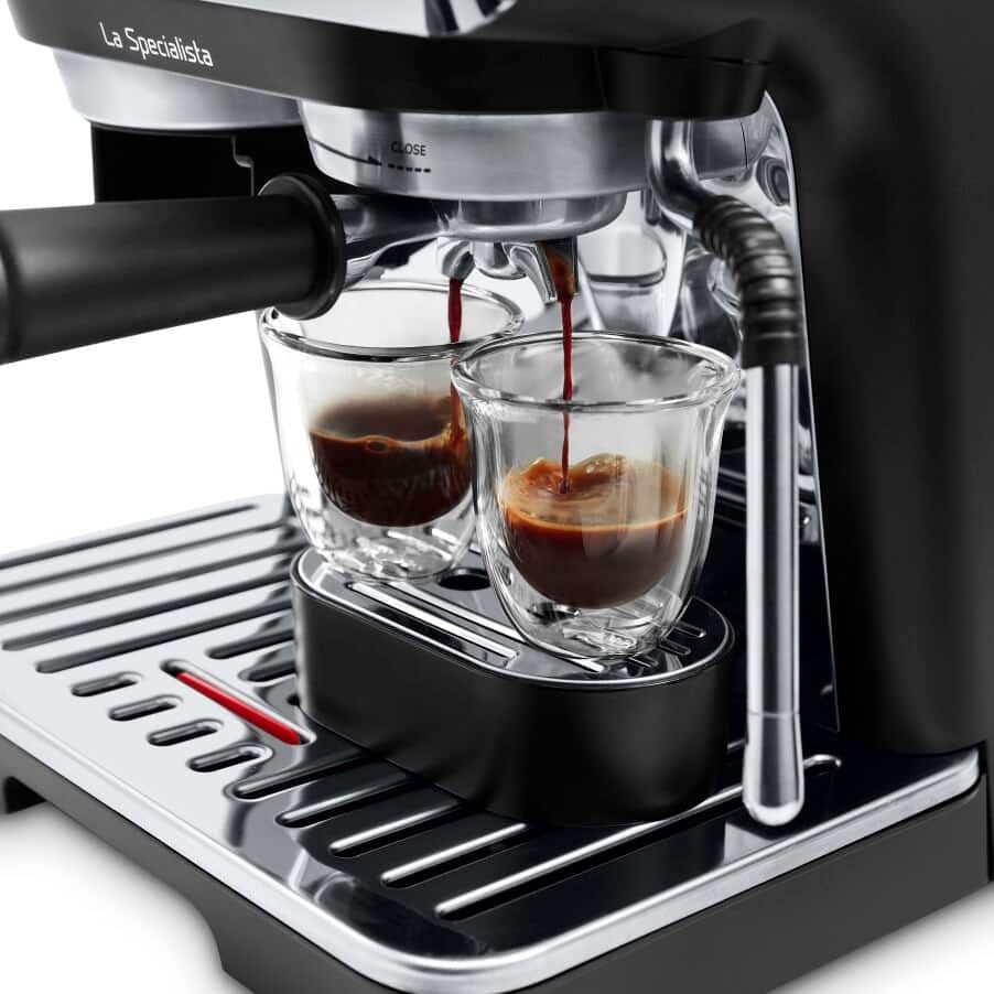 DeLonghi Semi-Automatic Espresso Machine 1400 W 2.5 L Built-in Grinder EC9155.MB