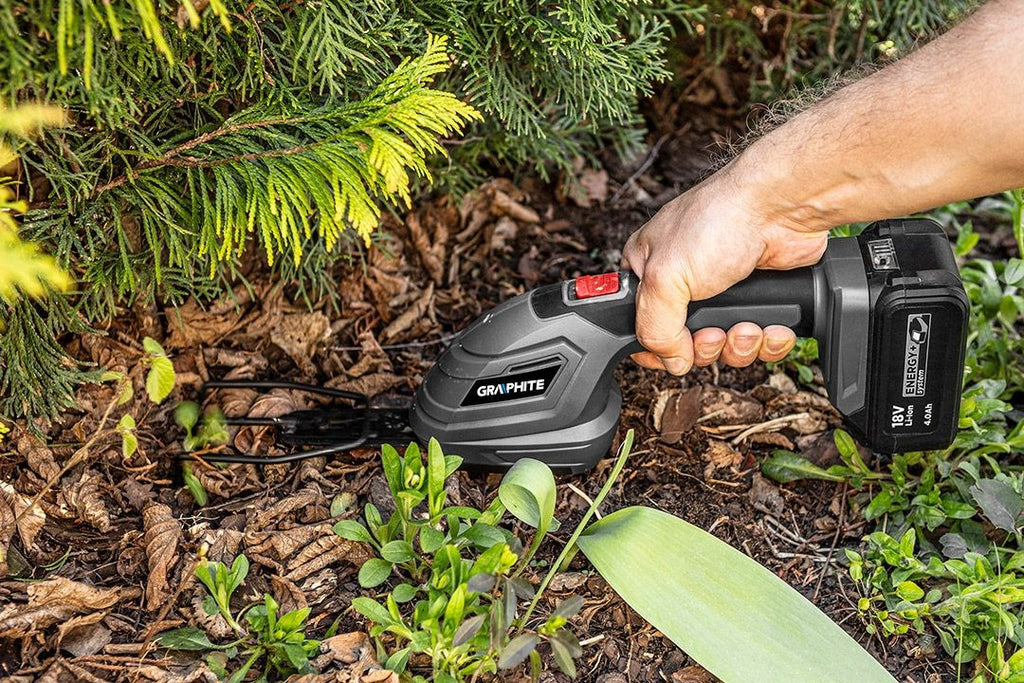 GRAPHITE Hedge Trimmer 18V 2Ah 58GE119
