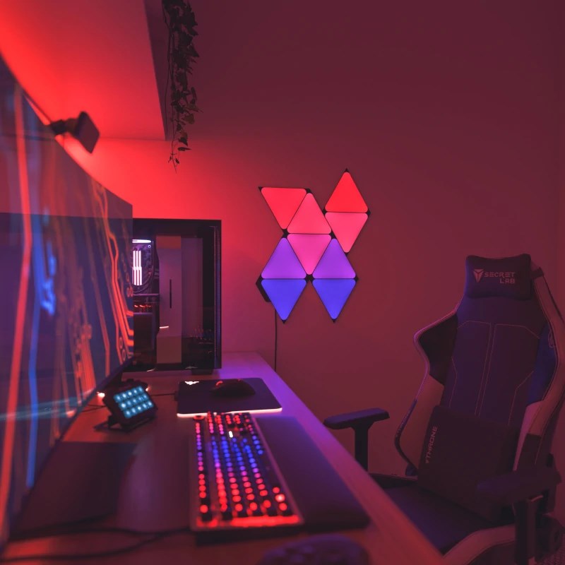 Nanoleaf Shapes Black Mini Triangles Expansion Pack - Limited Edition