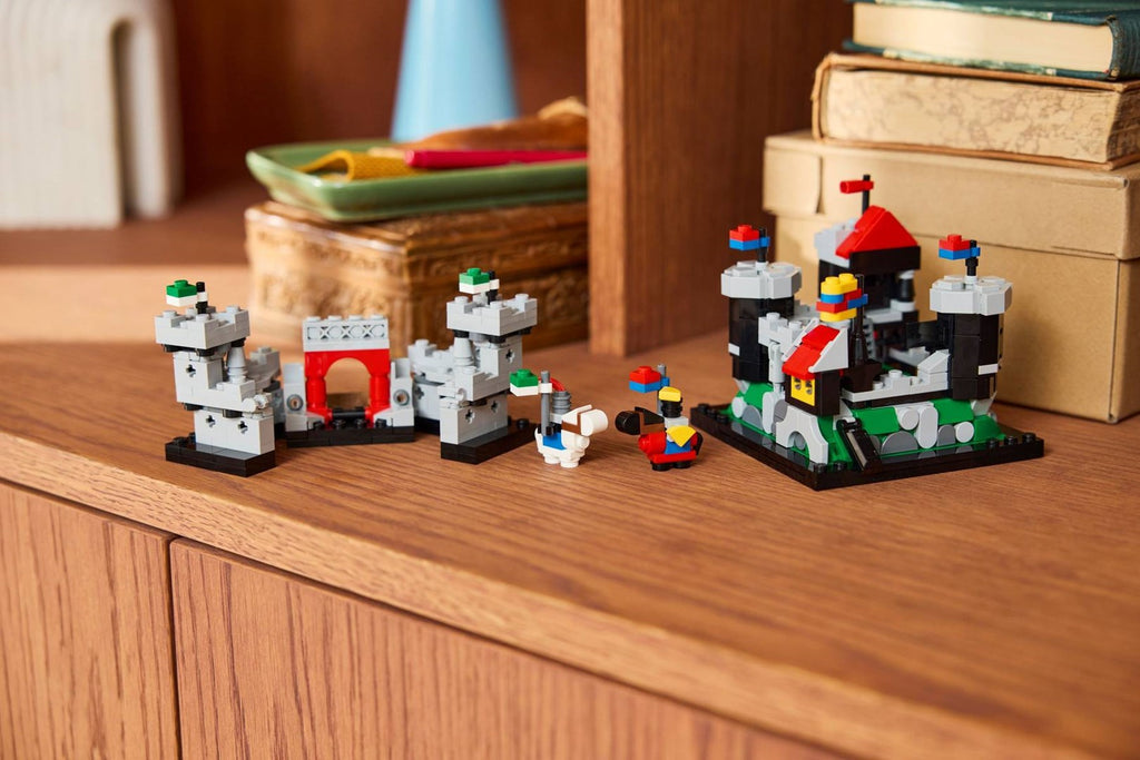 LEGO Building Blocks Mini Knight's Castle Set 40775 - 590 Elements - For Ages 18+
