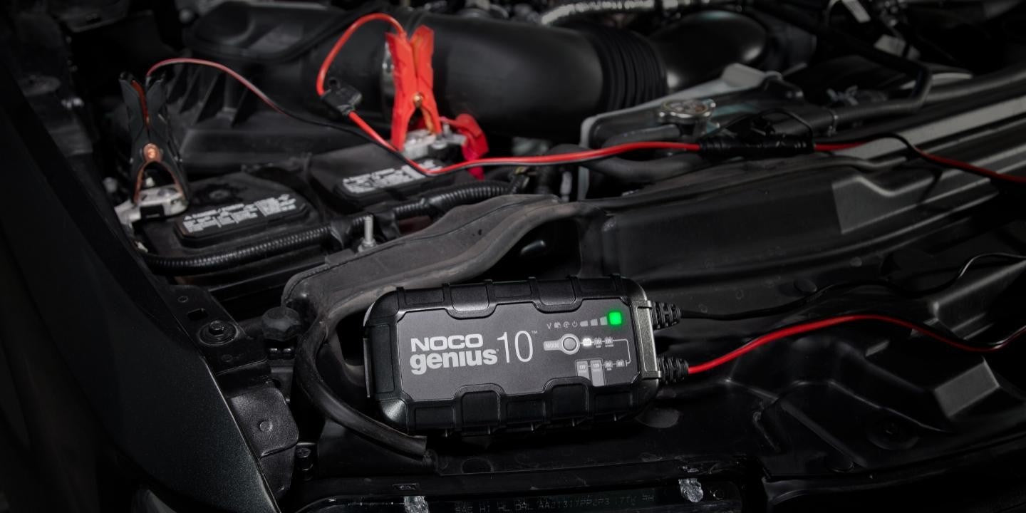 NOCO GENIUS10 EU - 10A Battery Charger - for 6V/12V Batteries - Maintenance and Desulfurization Function (GENIUS10EU)