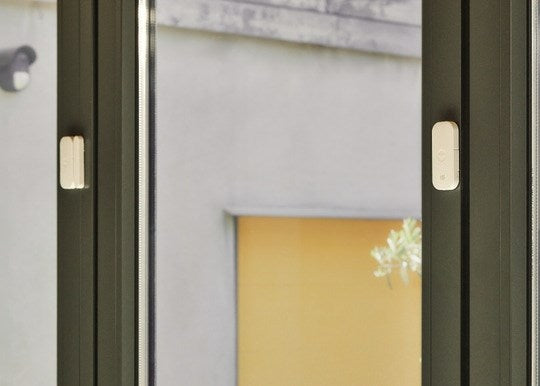 Yale YE AL-DC-1A-W - Tuer- Fensterkontakt innen - YALE AL-DC-1A-W  Funk-Tür-/Fensterkontakt <br><br>Smart Alarm Indoor Window/Door Sensor - Kabelloser Funk Tür- & Fenstersensor innen<br><br>Erkennt Öffnen und Schließen von Fenstern und Türe