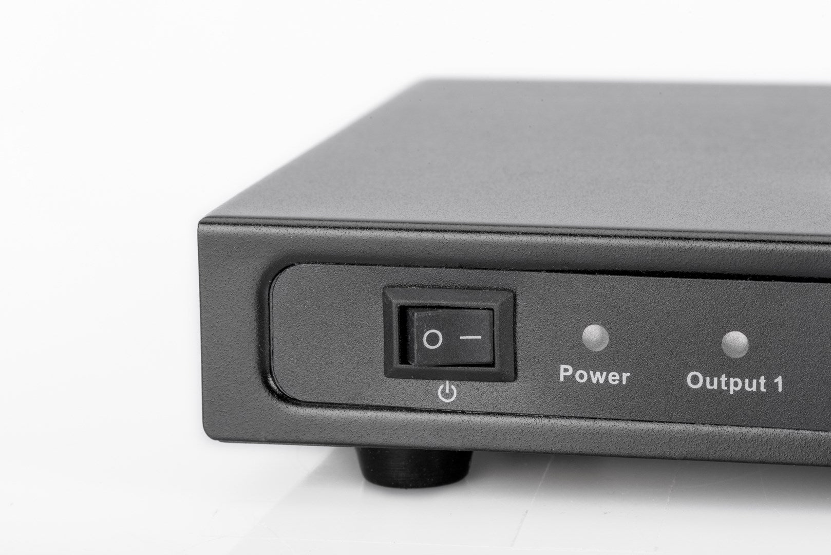DIGITUS Professional DS-43302 - Video-/Audio-Splitter - 8 x HDMI - Desktop (DS-43302)
