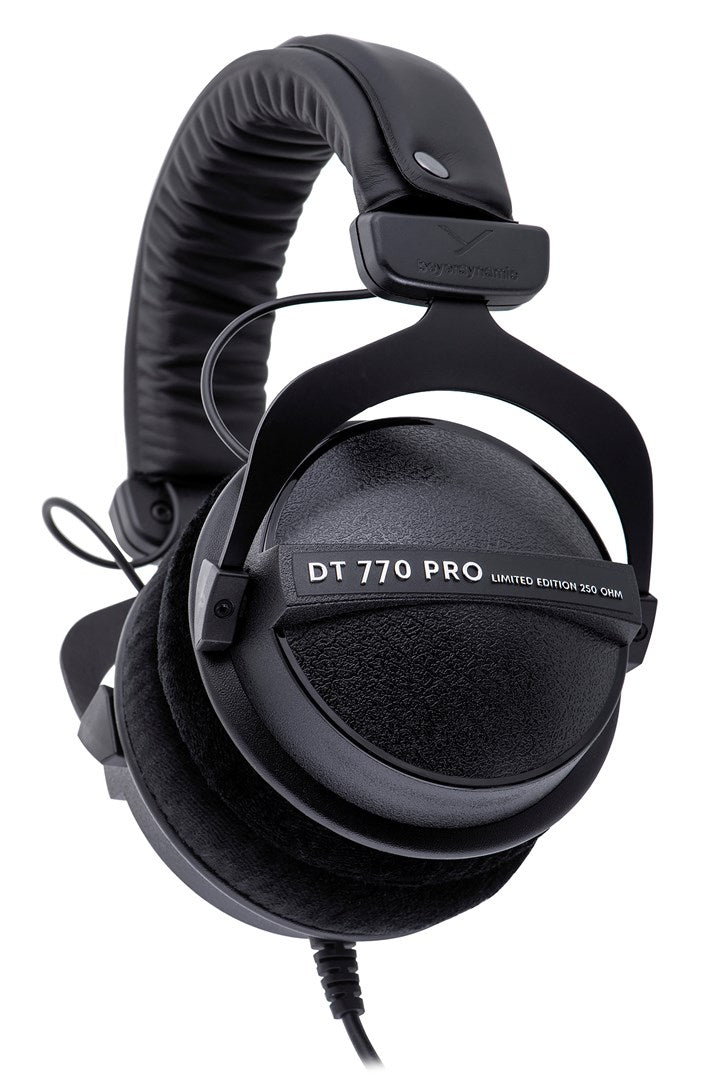 Beyerdynamic DT 770 PRO 250 OHM Black Limited Edition - Closed Headphones
