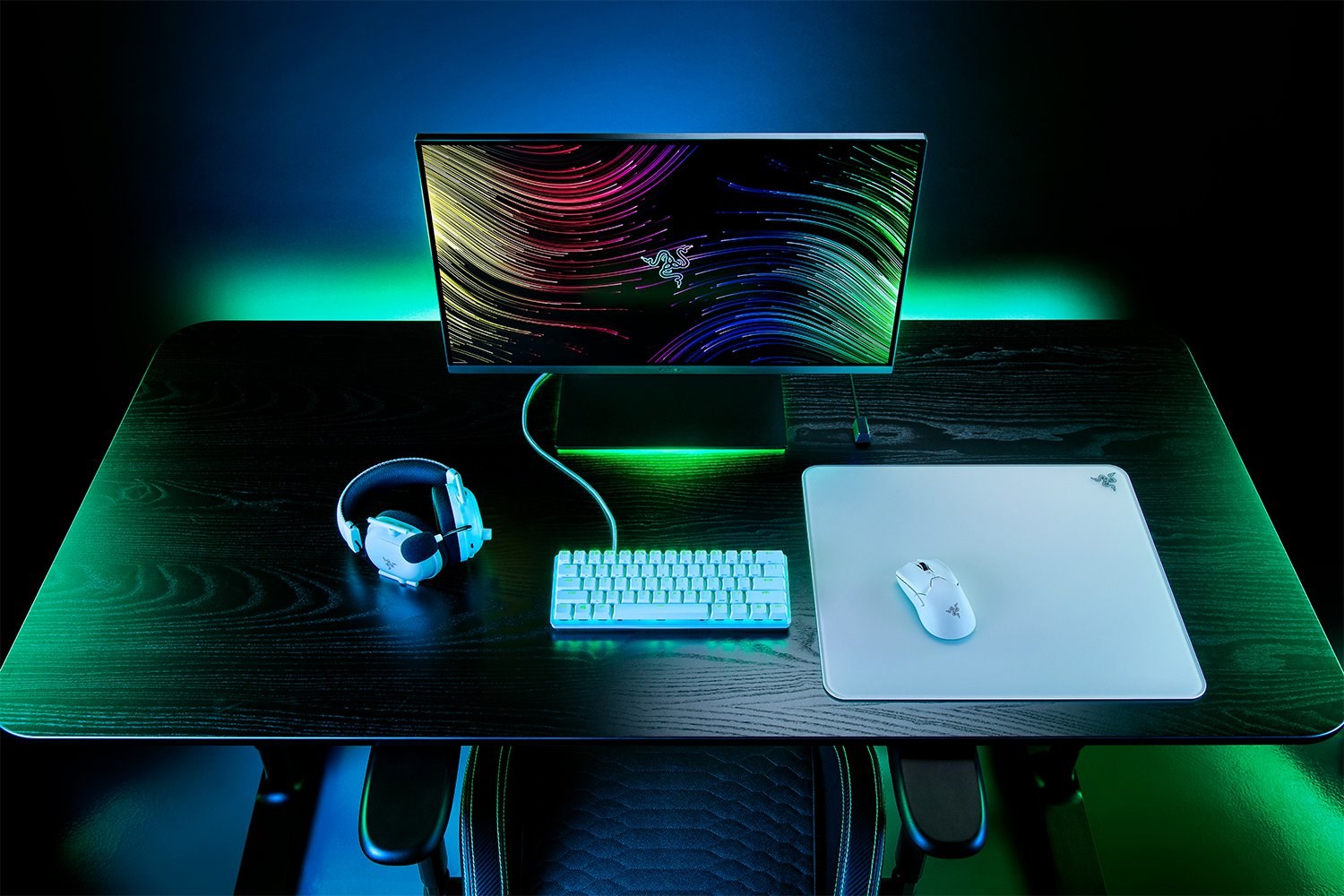 Razer Atlas Gaming Mousepad - White Tempered Glass - Anti-Slip Base - Model RZ02-04890200-R3M1