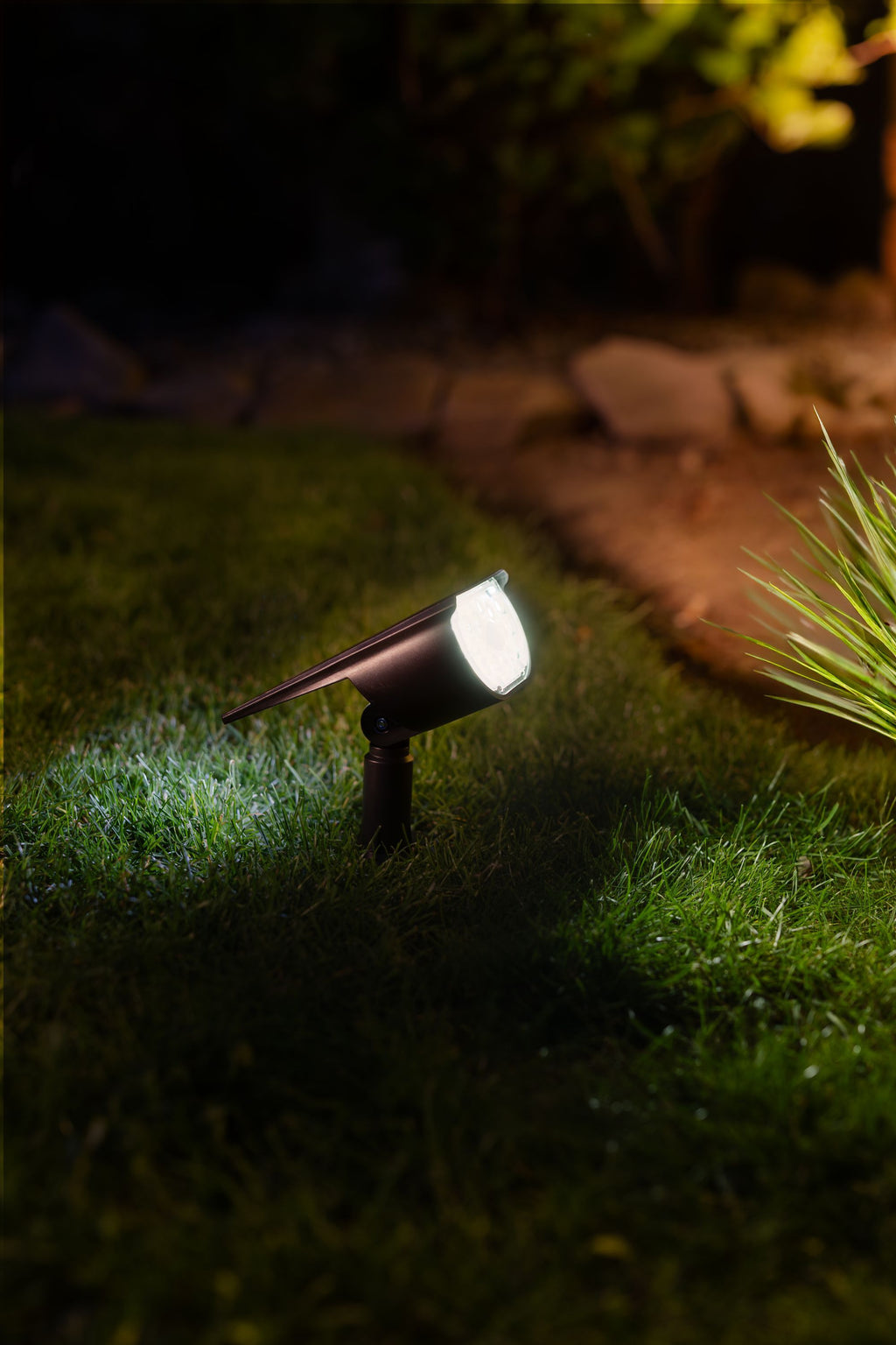 GALIX Solar Spotlight - G2603 - 300 Lumens - Motion Sensor - Outdoor