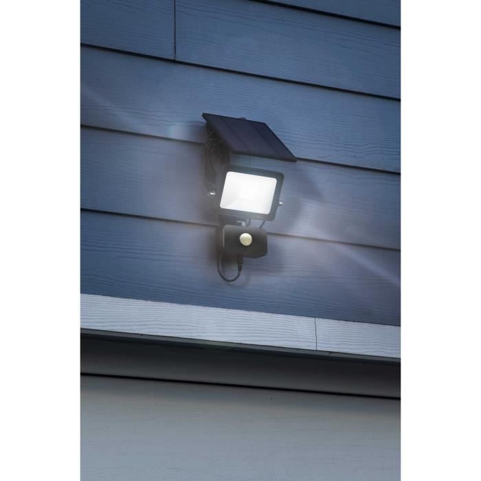 GALIX G4560 Solar Spotlight, 800 Lumens, Motion Sensor