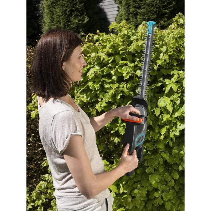 GARDENA EasyCut Li-14/40 Cordless Hedge Trimmer - 14.4V - 40 cm - Lightweight and Ergonomic