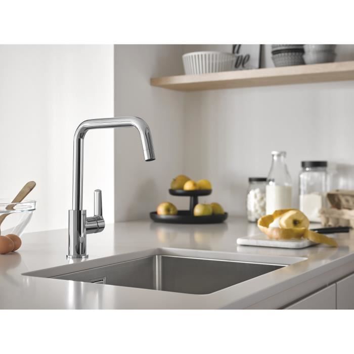 GROHE Single-Lever Kitchen Mixer Tap - Chrome - Swivel Spout - Water Saving