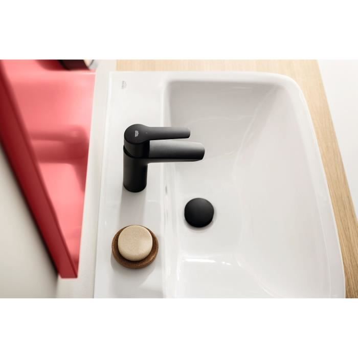 GROHE Start Single-Lever Basin Mixer Tap - Matte Black - Size M - Water Saving