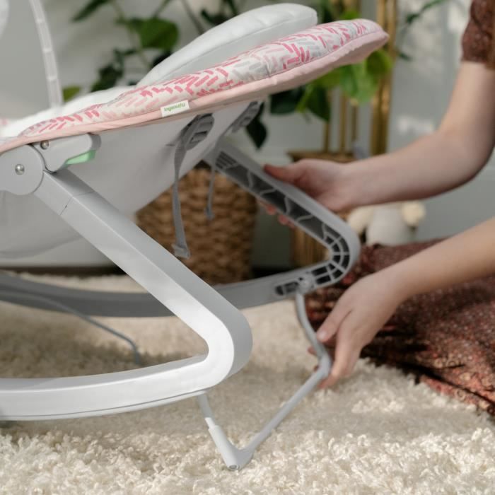 INGENUITY Keep Cozy 3-in-1 Convertible Baby Rocking Bouncer - Lily - 3 Positions: Removable toy bar with plush toys, up to 18 kg
