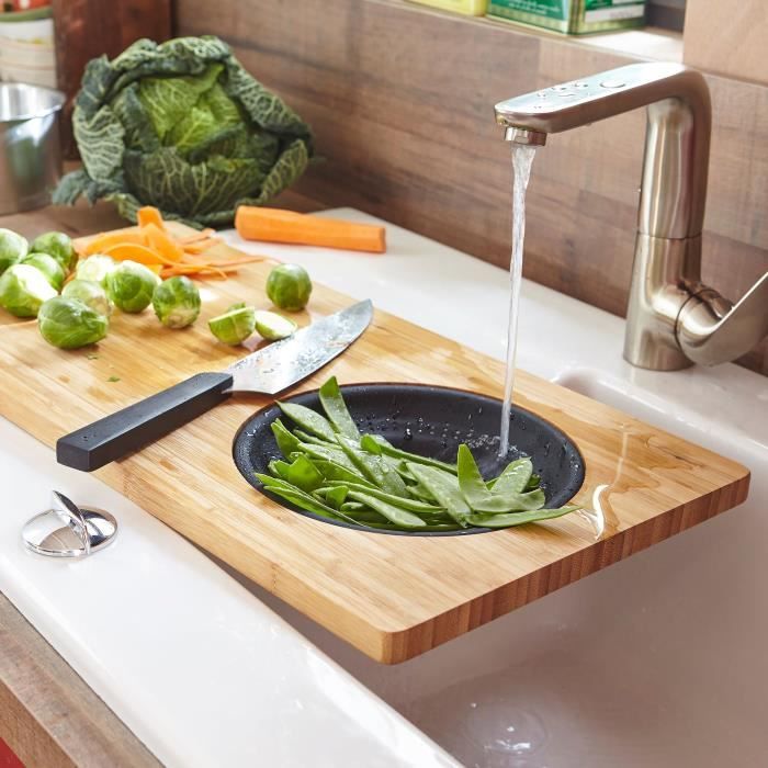 JOCCA Bamboo Cutting Board with Plastic Colander - 58 x 29 x 1.8 cm - Natural and Black