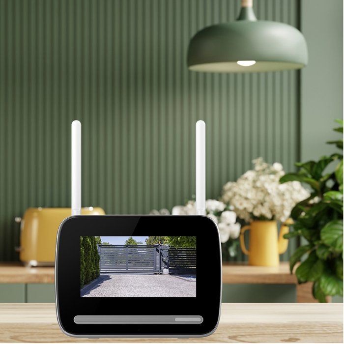 KYF 7" Screen Kit with 4MP ULTRA HD Recorder - Rechargeable Camera + Solar Panel