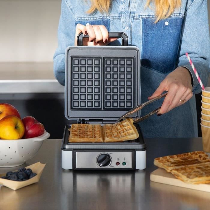 LIVOO Waffle Maker - Adjustable Thermostat - 1200W - 2 Waffles - 14.5x17.5 cm DOP206