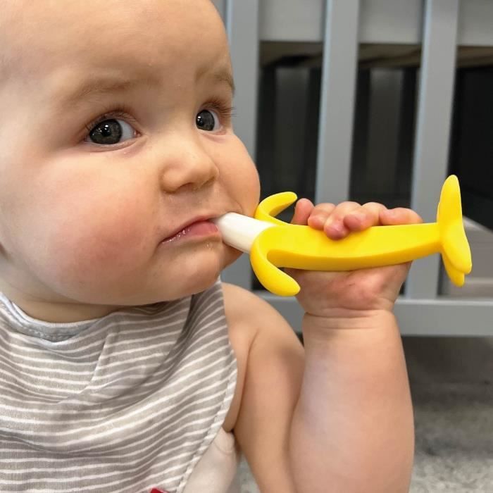 NUBY 2-Pack of Teething Rings - Banana and Corn - Silicone - From 3 Months