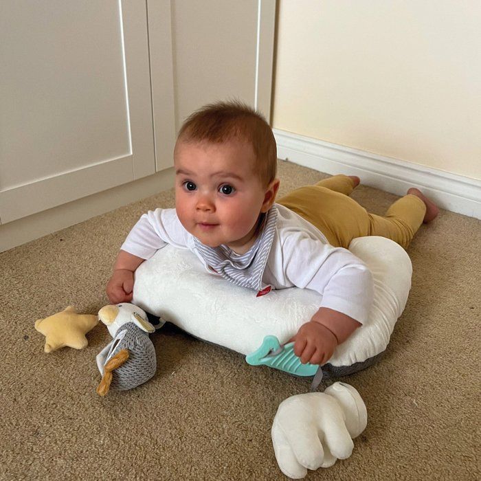 NUBY Soft Interactive Cushion - Tummy Time - Grey/ White