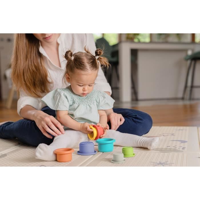 Gobelets de bain empilables - NUBY - Silicone - 5 couleurs - 5 formes