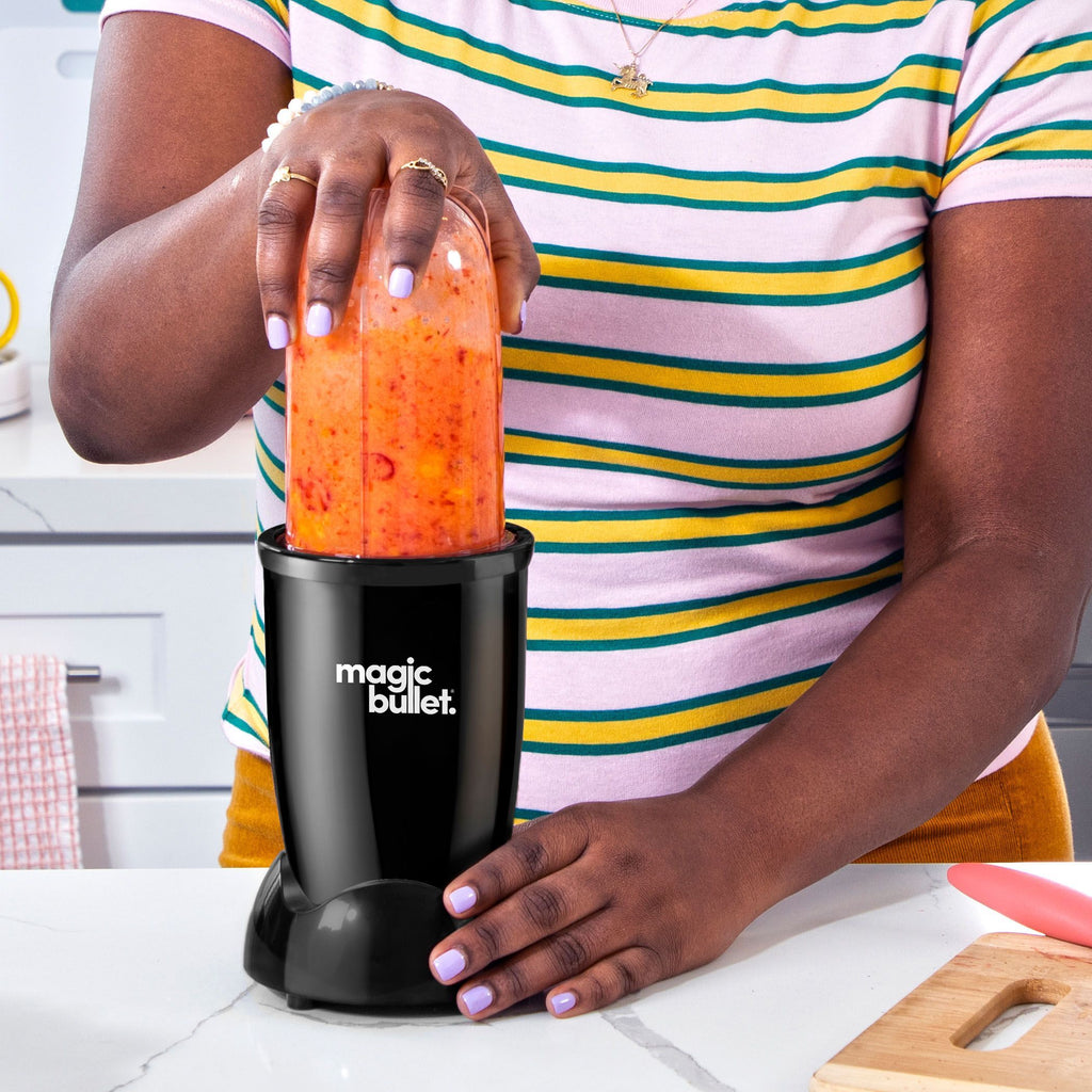 NUTRIBULLET MagicBullet Blender - 200W - 560 ml - Black - 1 Travel Bottle Included - BPA-free MBR04B