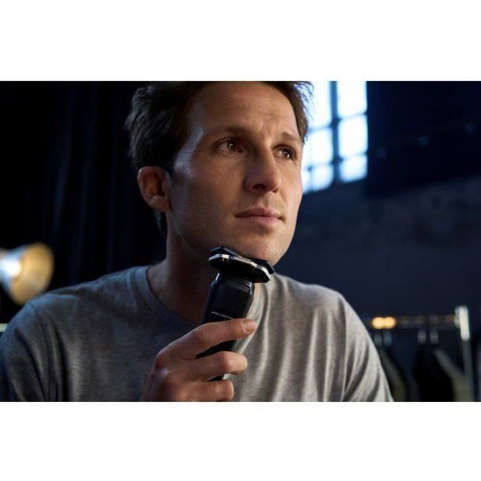 PHILIPS Electric Shaver - S7886/63 - Series 7000 - Wet&Dry Technology - 60 Min Battery Life