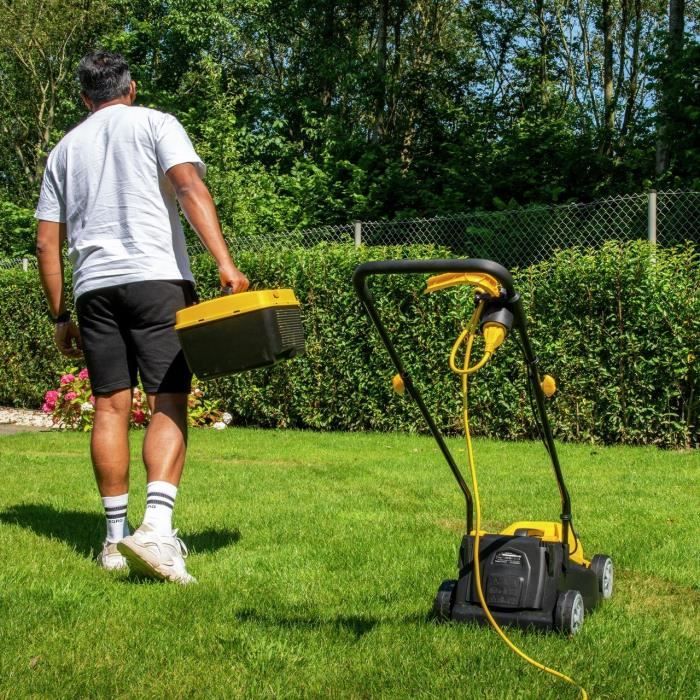 PowerPlus POWEG62205 Electric Lawn Mower - 1300 W, 320 mm Ø, Collection, Rear Ejection
