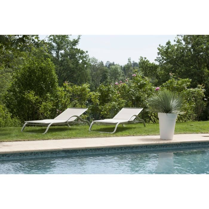 RIVIERA Flower Pot - Soleilla tall - H52 x D39 cm - White