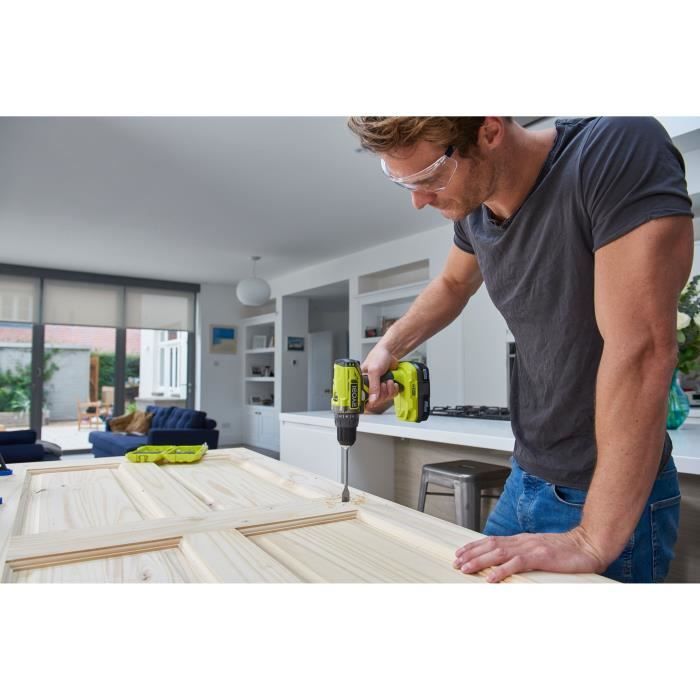 RYOBI 18V ONE+ Compact Drill/Driver - 2 x 2.0 Ah Lithium+ Batteries - 1.5 A Charger - Carry Bag - R18DD2-220S