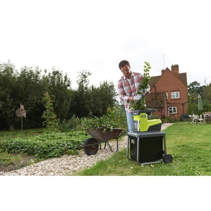 RYOBI Garden Shredder RSH3045U - 3000W, 45 mm capacity, 55 L collection box