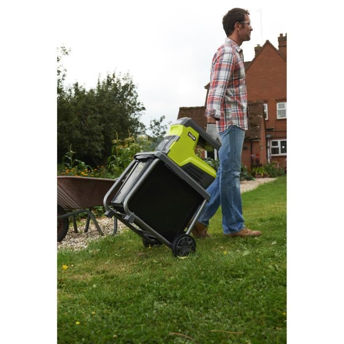 RYOBI Garden Shredder RSH3045U - 3000W, 45 mm capacity, 55 L collection box