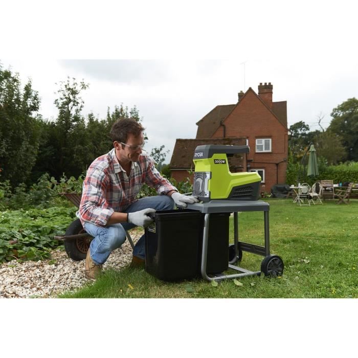 RYOBI Garden Shredder RSH3045U - 3000W, 45 mm capacity, 55 L collection box