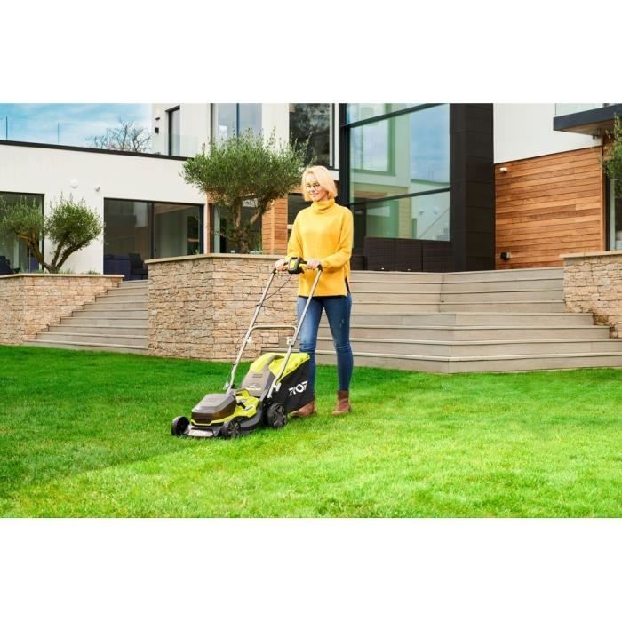RYOBI Hybrid Lawn Mower - Ø 37 cm - 2 LithiumPlus 36V 5.0 Ah Batteries - Black and Green