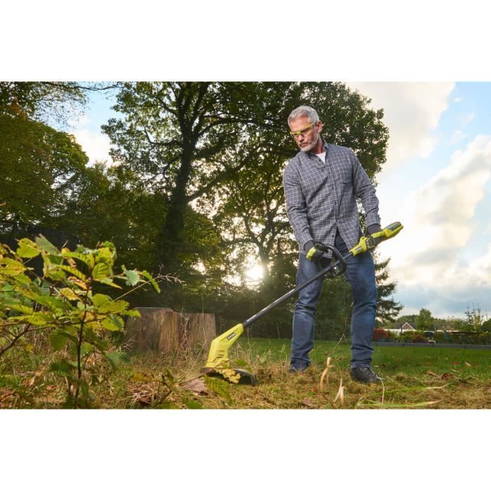 RYOBI RY36LT33A-120 36V Grass Trimmer - 28-33 cm Cutting Diameter - Includes 2.0 Ah Battery & Charger