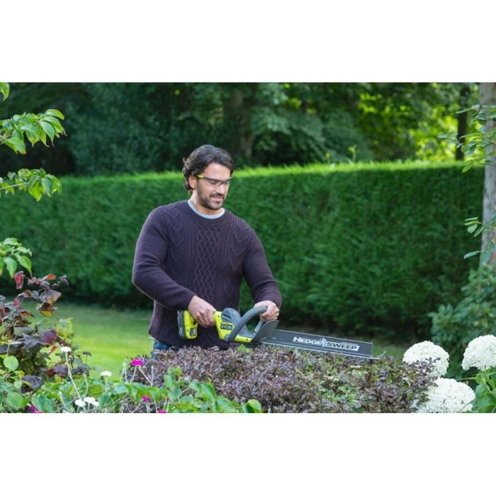 RYOBI - LINEA 18V ONE+ Hedge Trimmer - 45 cm Blades - 22 mm Blade Spacing - RY18HT45A-120