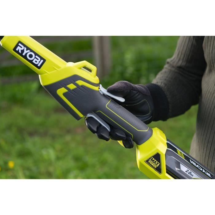 RYOBI 36V MAXPOWER Pole Pruner - 25 cm Guide Bar - Telescopic Tube (2.4 - 2.9 m) - Bare Tool - RY36PP25A-0