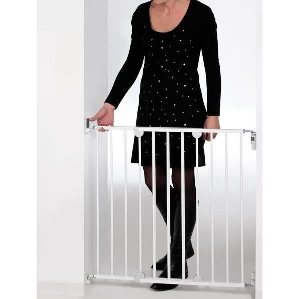 SAFETY 1ST Wall-Fix Safety Barrier - 62 to 102 cm - One-Hand Opening - White Metal