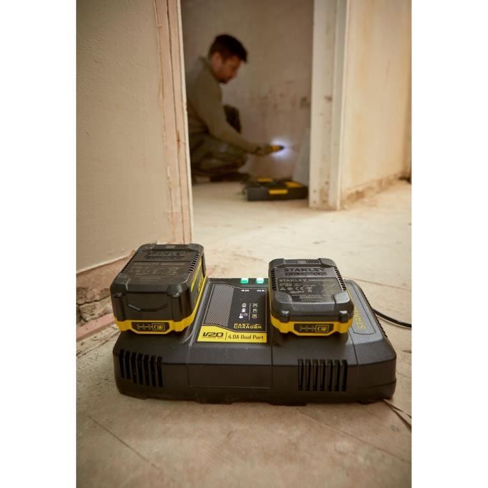 Dual 18V 4A Charger - STANLEY FATMAX - Compatible with all batteries in the V20 range - SFMCB24-QW