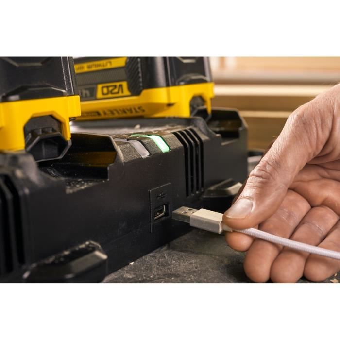 Dual 18V 4A Charger - STANLEY FATMAX - Compatible with all batteries in the V20 range - SFMCB24-QW