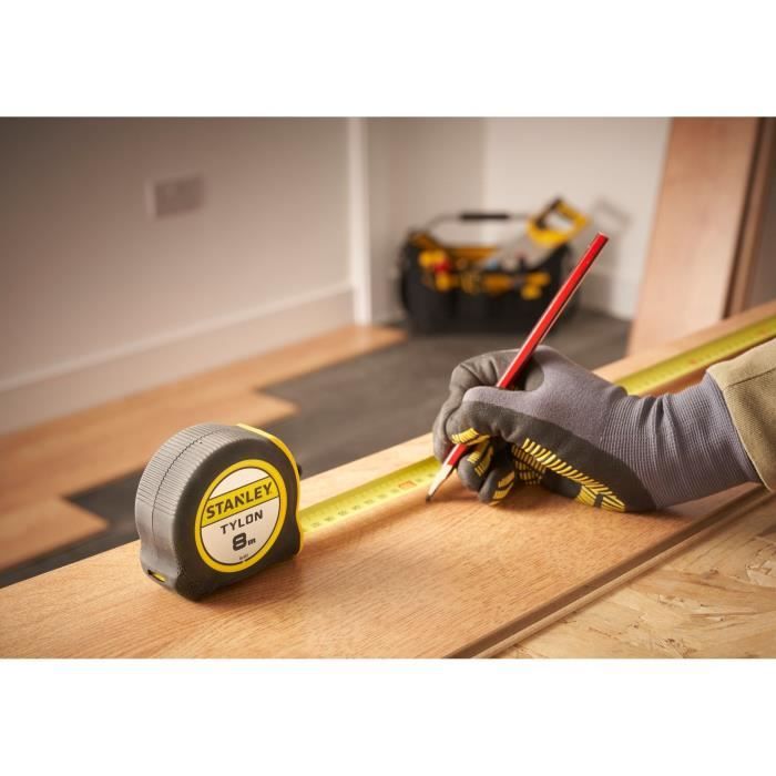 STANLEY Measuring Tape 8 m x 25 mm Lacquered Steel 0-30-657 2-rivet