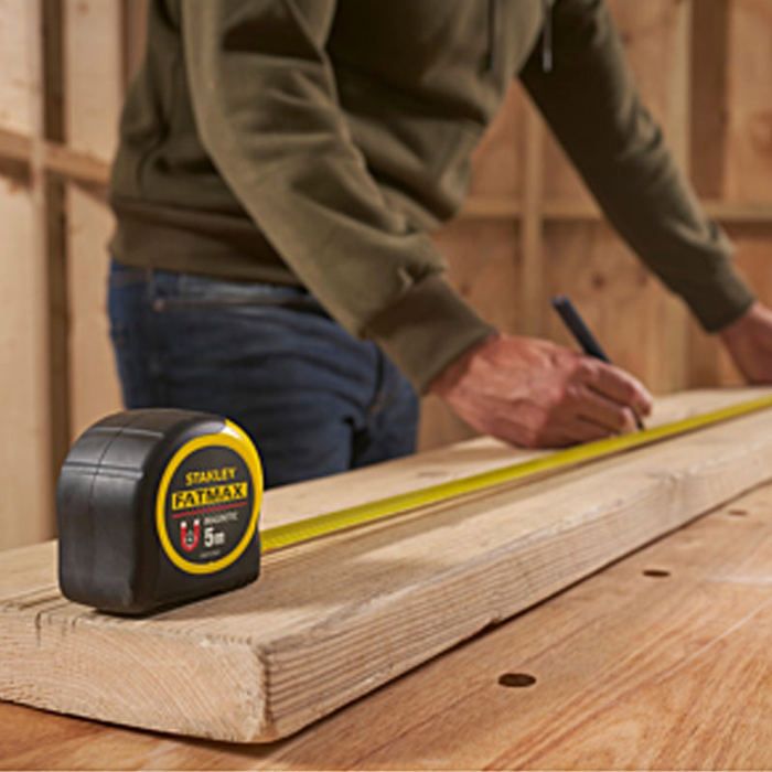 STANLEY Magnetic Hook Tape - 5 m x 32 mm - Mylar Coating - Abrasion Resistant - 32 mm Wide
