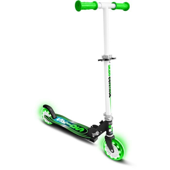 STAMP Folding Scooter SKIDS CONTROL with Light-Up Wheels