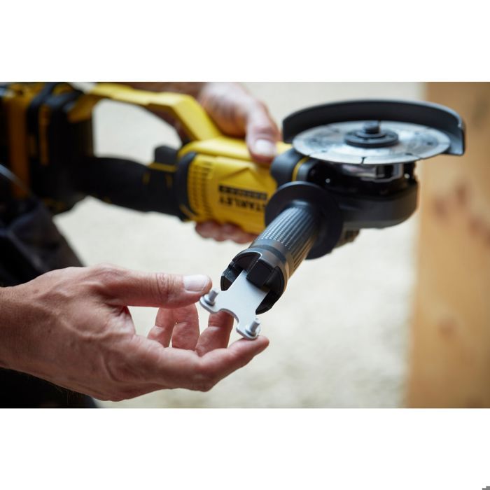 STANLEY FATMAX Cordless Angle Grinder - 18V - SFMCG400M2K-QW - 125 mm - 2 x 4Ah Batteries + 2A Charger V20